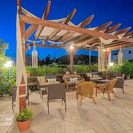 Hotel Grapevines