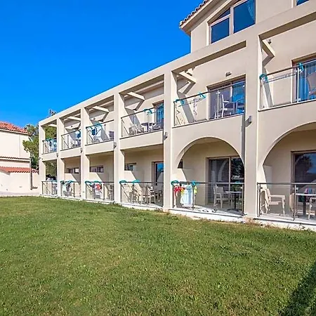 Hotel Grapevines 4*
