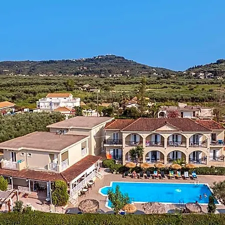 Grapevines Hotel