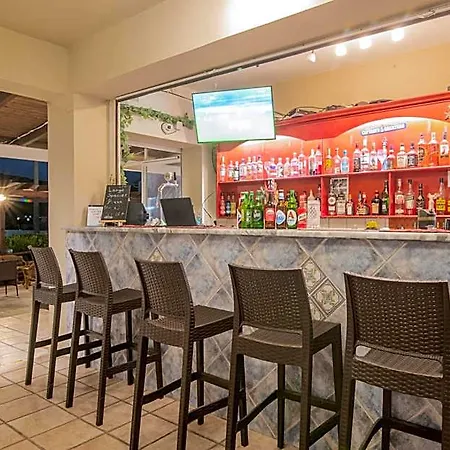 Hotel Grapevines