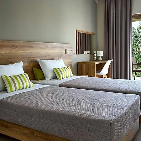 Hotel Grapevines 4*