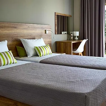 Hotel Grapevines Khartáta