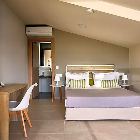 Hotel Grapevines Khartáta